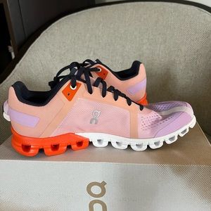 ON Cloud Womens 9.5 Rose Fiji